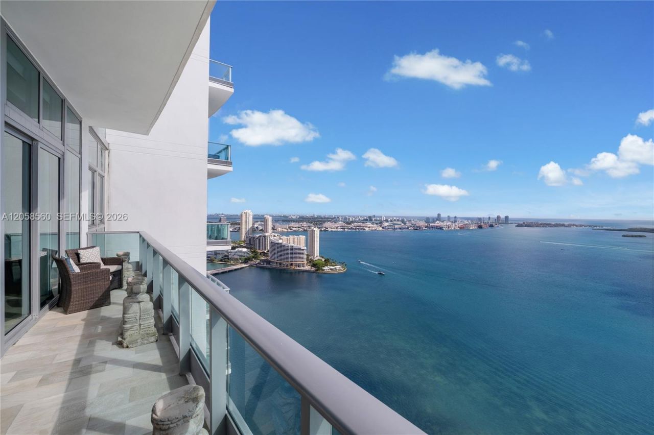 1331 Brickell Bay Dr, Unit PH4605, Miami, FL 33131 Photo