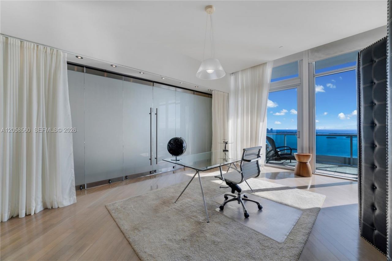 1331 Brickell Bay Dr, Unit PH4605, Miami, FL 33131 Photo