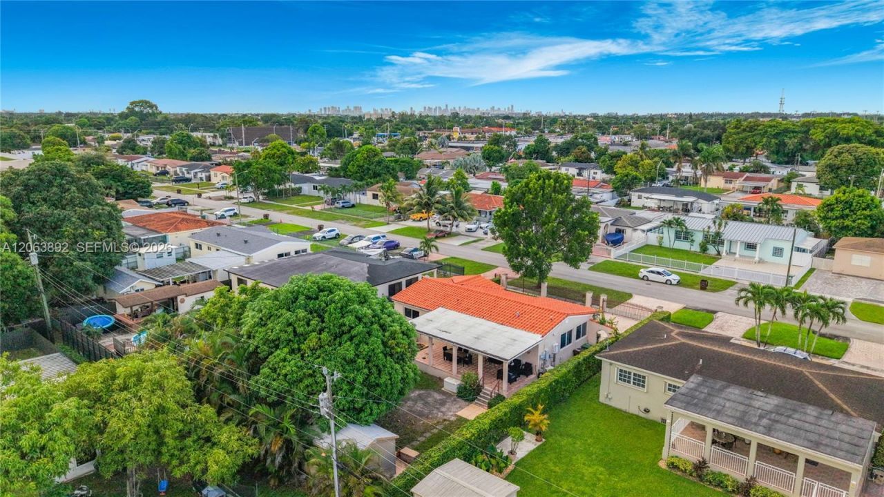 145 W 57th St, Hialeah, FL 33012 Photo