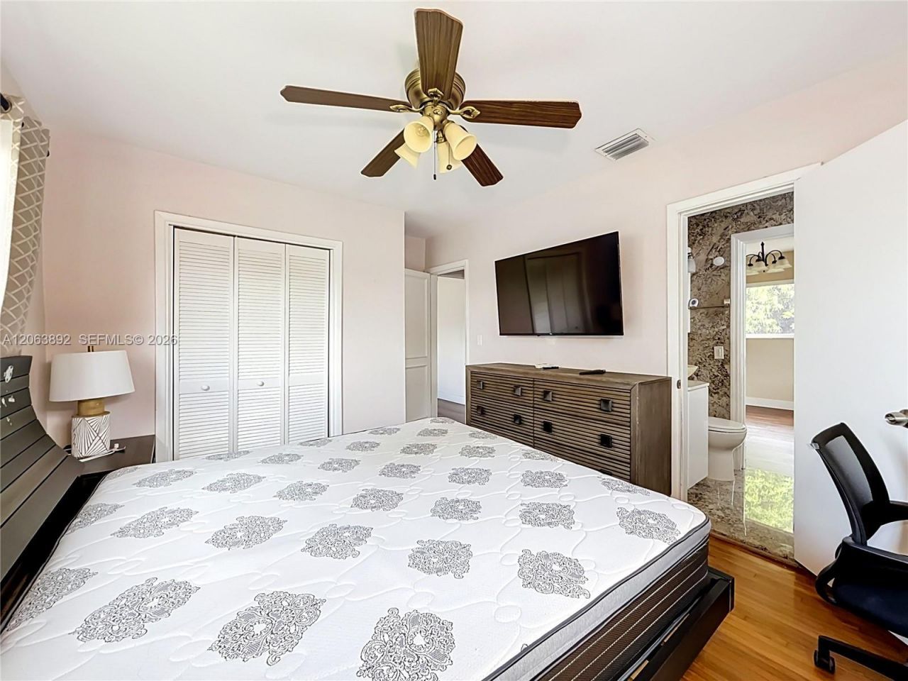 145 W 57th St, Hialeah, FL 33012 Photo