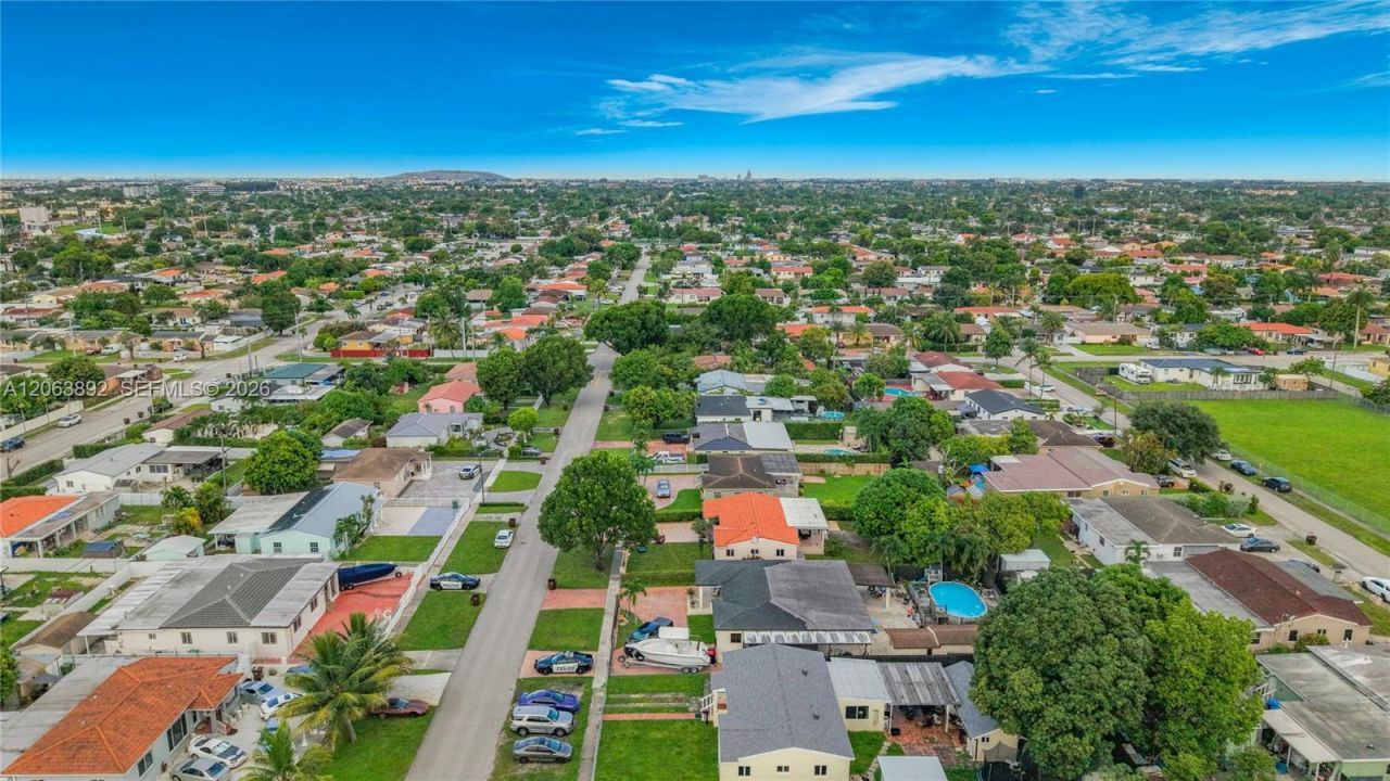 145 W 57th St, Hialeah, FL 33012 Photo