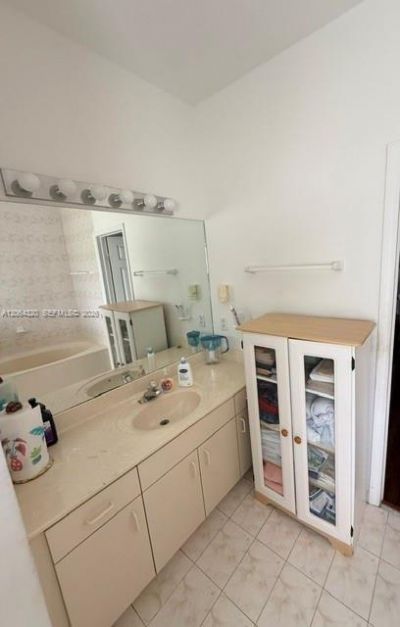 13654 SW 124th Ave Rd , Miami, FL 33186 Photo