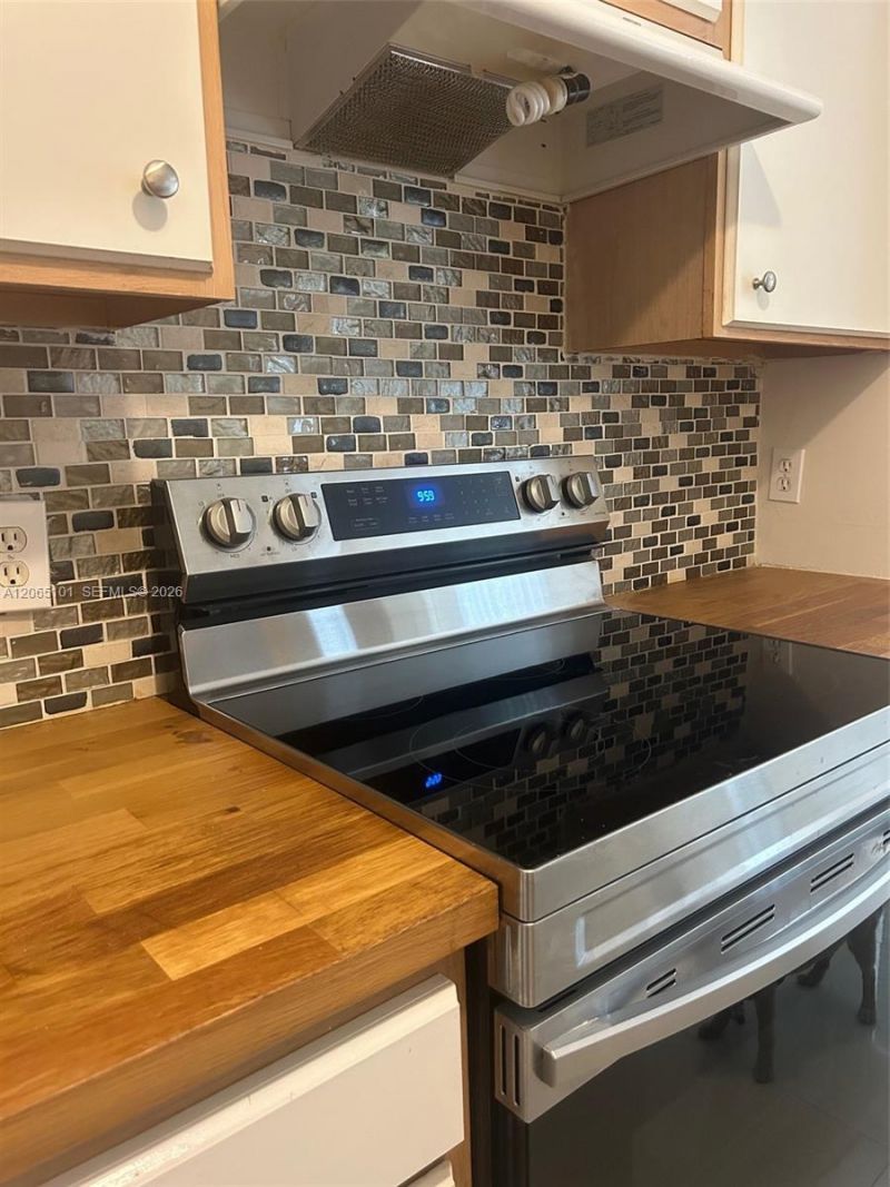 815 W Boynton Beach Blvd, Unit 2-202, Boynton Beach, FL 33426 Photo