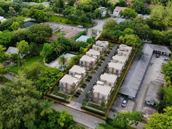 753 NE 121st St , North Miami, FL 33161