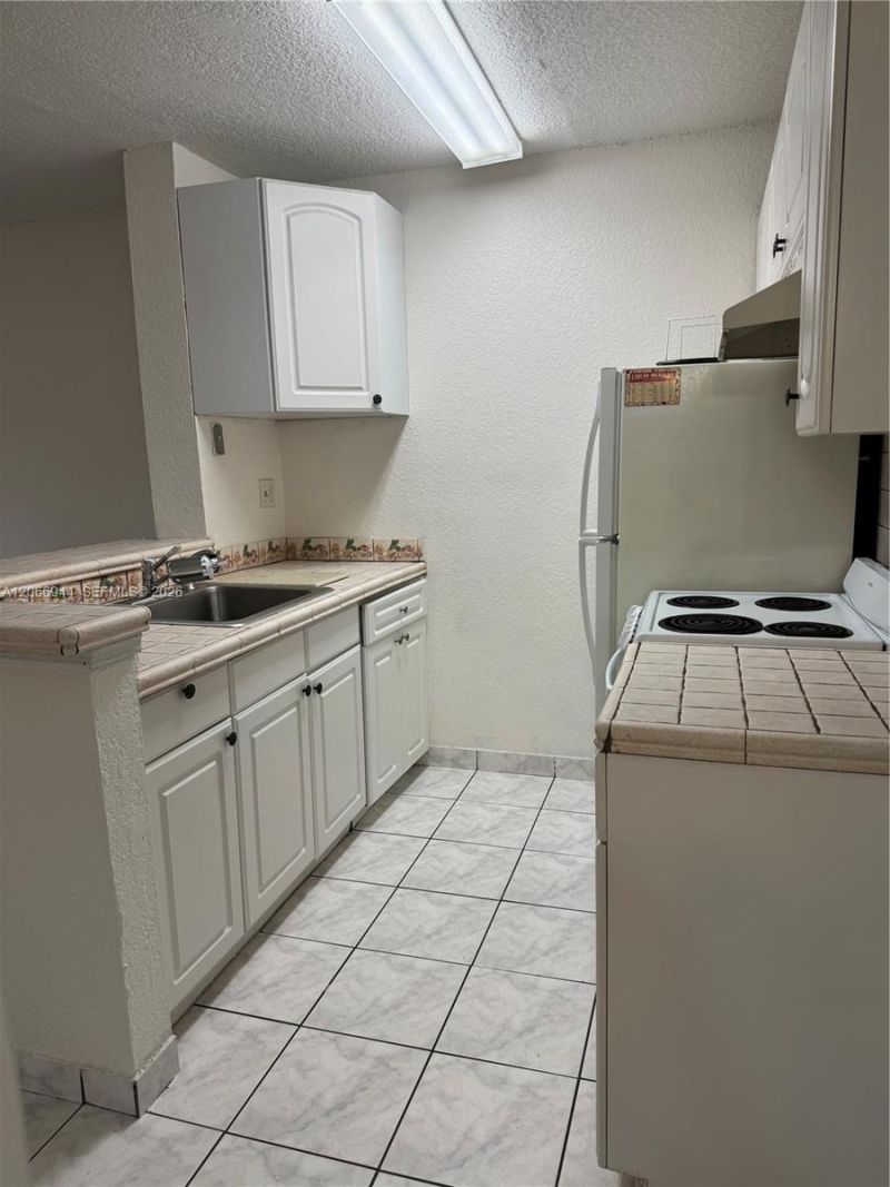 Please Call For Address, Unit D24, Miami Lakes, FL 33014 Photo
