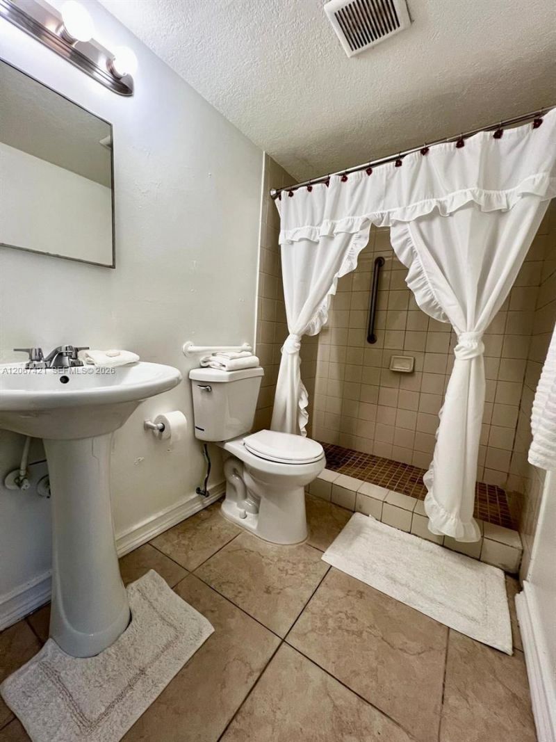 6023 SW 69th St , Unit 78, South Miami, FL 33143 Photo