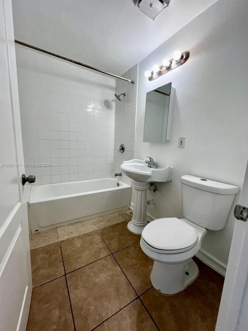 6023 SW 69th St , Unit 78, South Miami, FL 33143 Photo