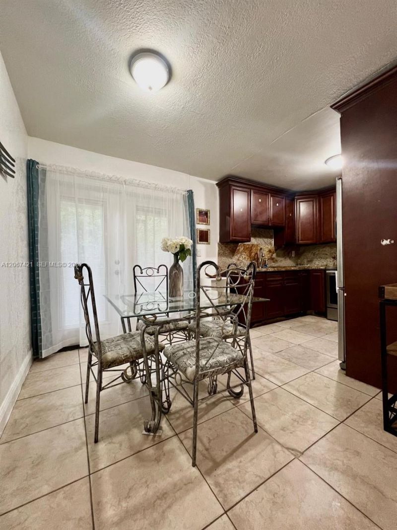 6023 SW 69th St , Unit 78, South Miami, FL 33143 Photo