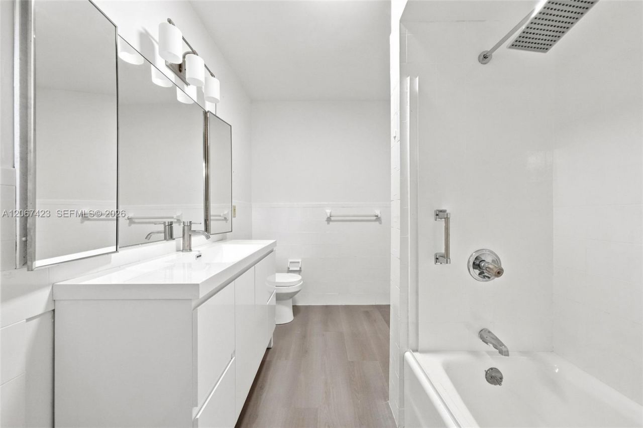 3500 NW 1st St, Unit A, Miami, FL 33125 Photo