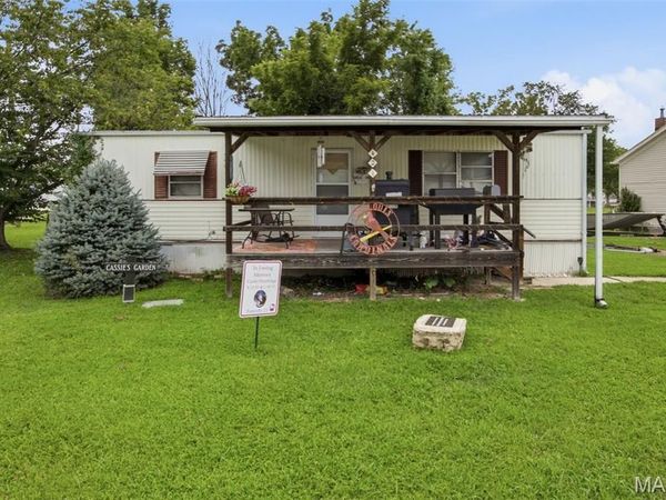 421 W Pacific Street , Pacific, MO 63069
