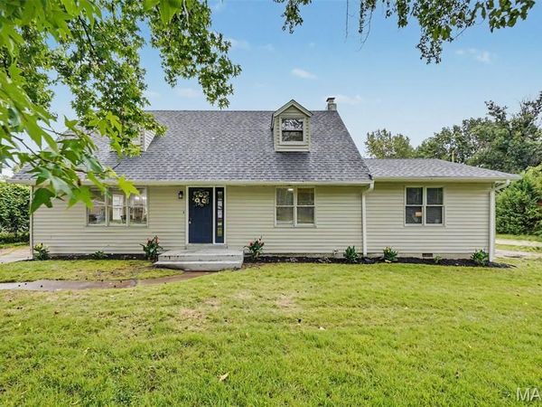 12036 Larimore Road, St Louis, MO 63138