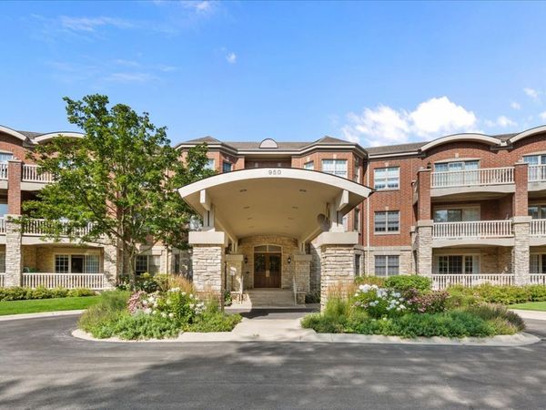 950 Augusta Way , Unit 115, Highland Park, IL 60035
