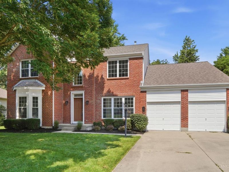 9135 Cedar Gate Drive, Loveland, OH 45140 Photo 1