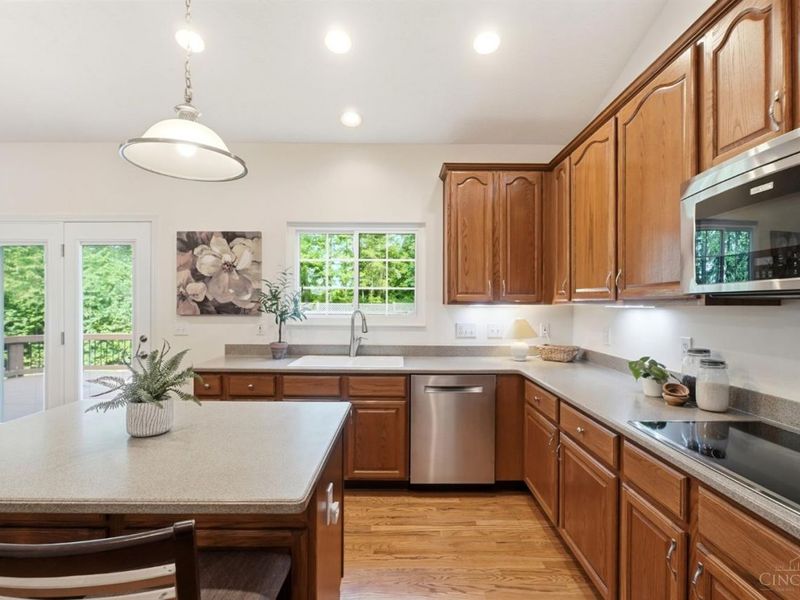 9135 Cedar Gate Drive, Loveland, OH 45140 Photo 11