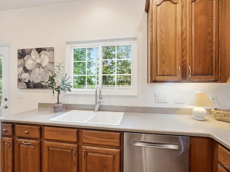 9135 Cedar Gate Drive, Loveland, OH 45140 Photo 13