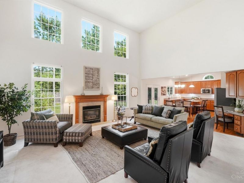 9135 Cedar Gate Drive, Loveland, OH 45140 Photo 3