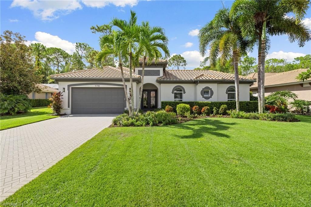 9798 Rocky Bank Dr, Naples, FL 34109 Photo