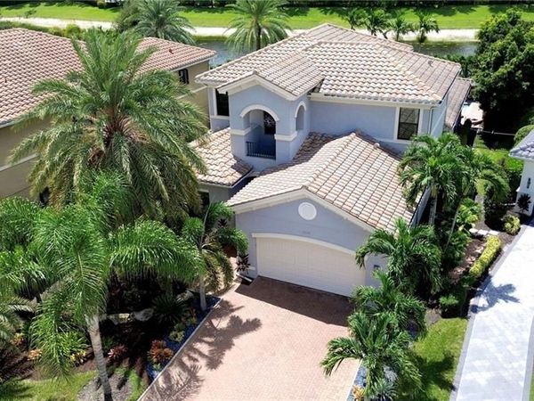 4036 Nova LN, NAPLES, FL 34119