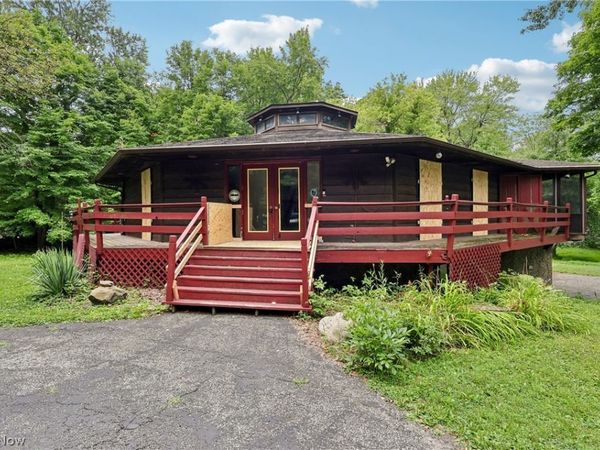 9550 Olde 8 Road , Northfield, OH 44067
