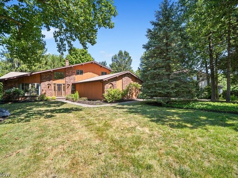 6551 Queens Way , Brecksville, OH 44141 Photo 1