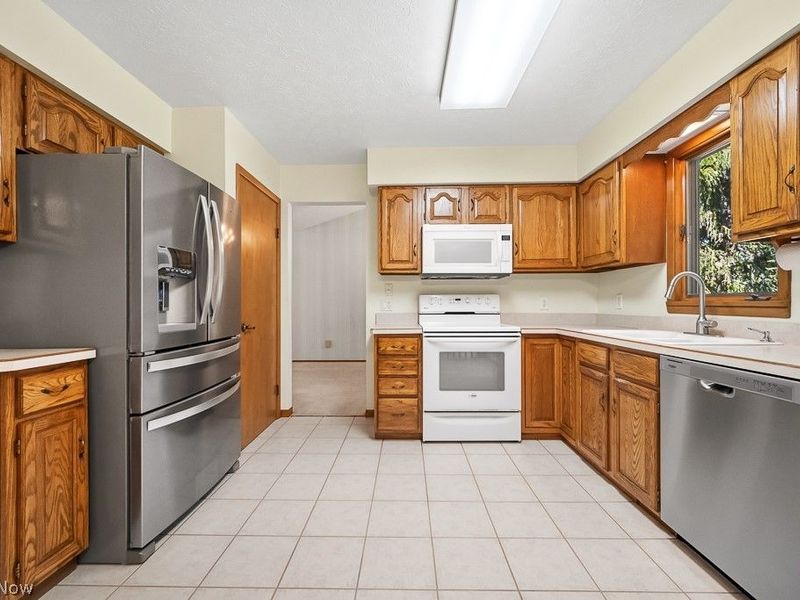 6551 Queens Way , Brecksville, OH 44141 Photo 11