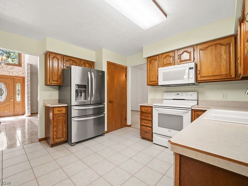 6551 Queens Way , Brecksville, OH 44141 Photo 12