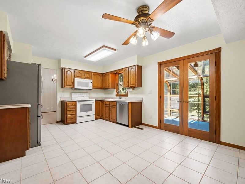 6551 Queens Way , Brecksville, OH 44141 Photo 14