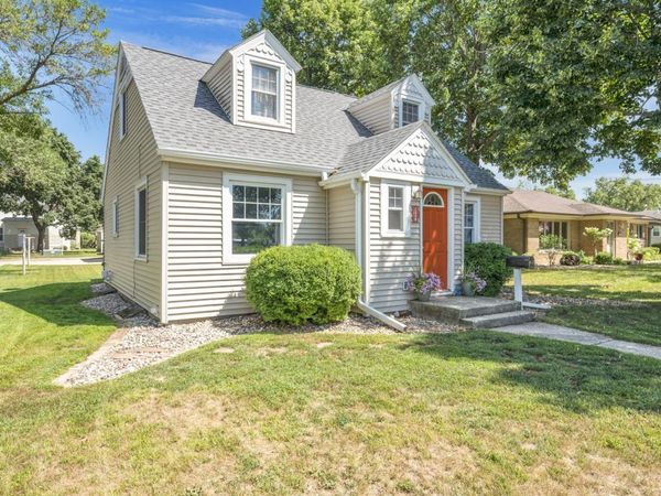 1206 N Avenue , Milford, IA 51351