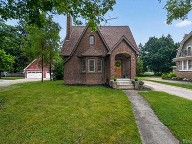 715 E Grand River Avenue, Fowlerville Village, Mi 48836