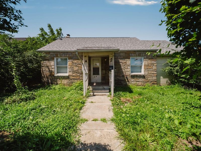 849 Ruby Avenue , Columbus, OH 43227 Photo 2