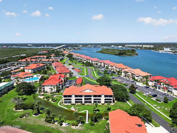 443 Bouchelle Drive, Unit 302, New Smyrna Beach, FL 32169