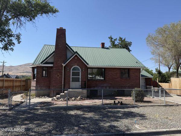 305 E 4th Street, Winnemucca, NV 89445