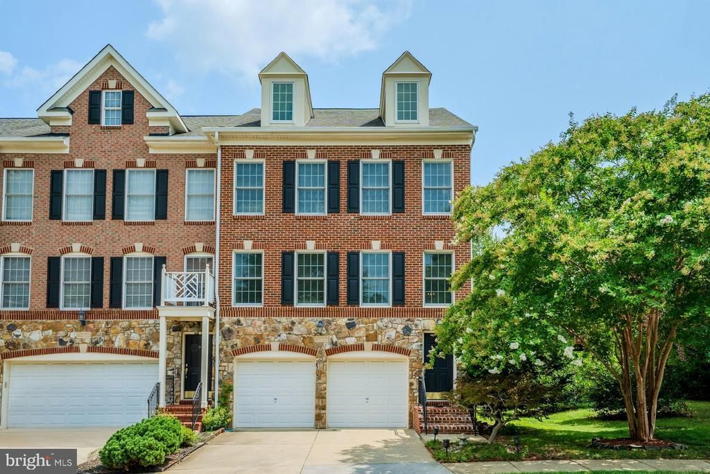 4555 Gossamer Way, Fairfax, VA 22033 Main Photo