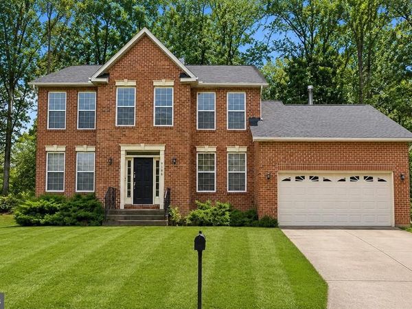 9106 HELMSLEY DRIVE, CLINTON, MD 20735