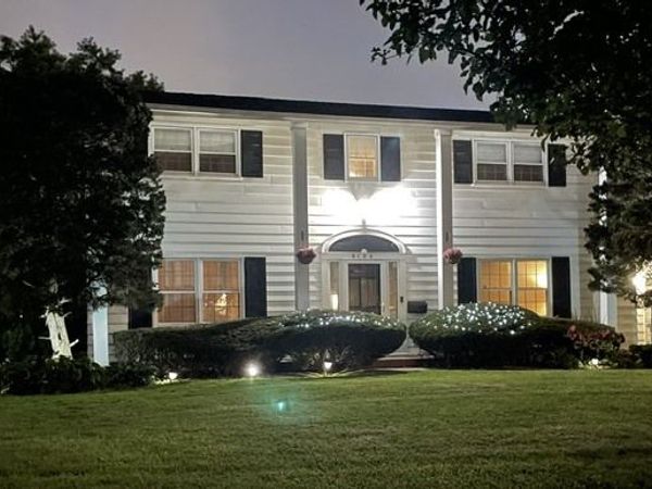 6104 Westgate Court , Woodridge, IL 60517