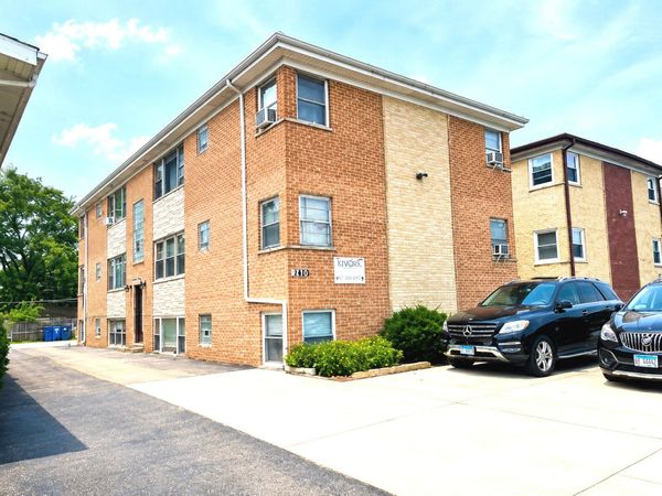 1670 N 1st Avenue , Melrose Park, IL 60160