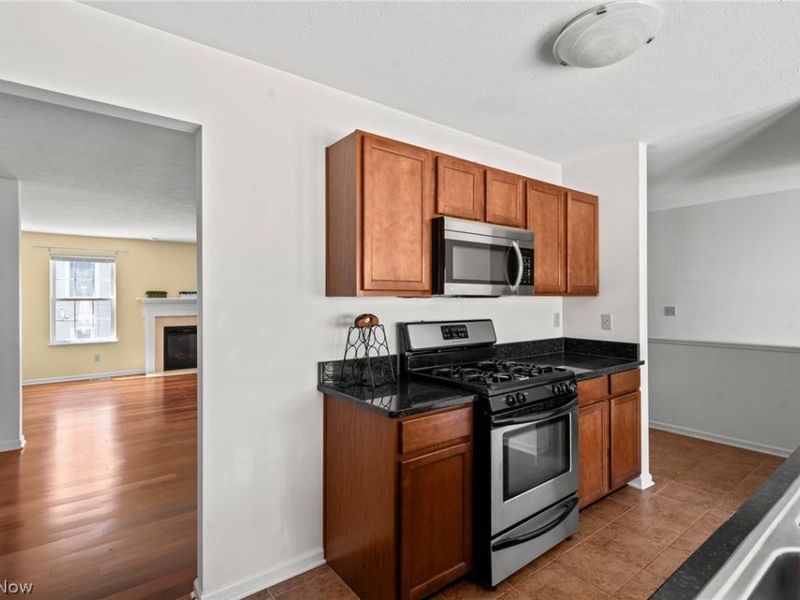 1926 E 86th Street , Cleveland, OH 44106 Photo 11