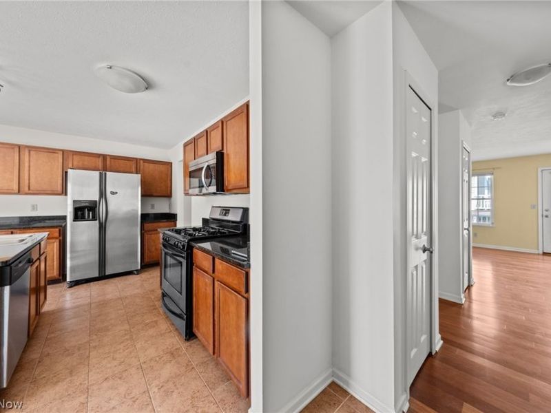 1926 E 86th Street , Cleveland, OH 44106 Photo 7