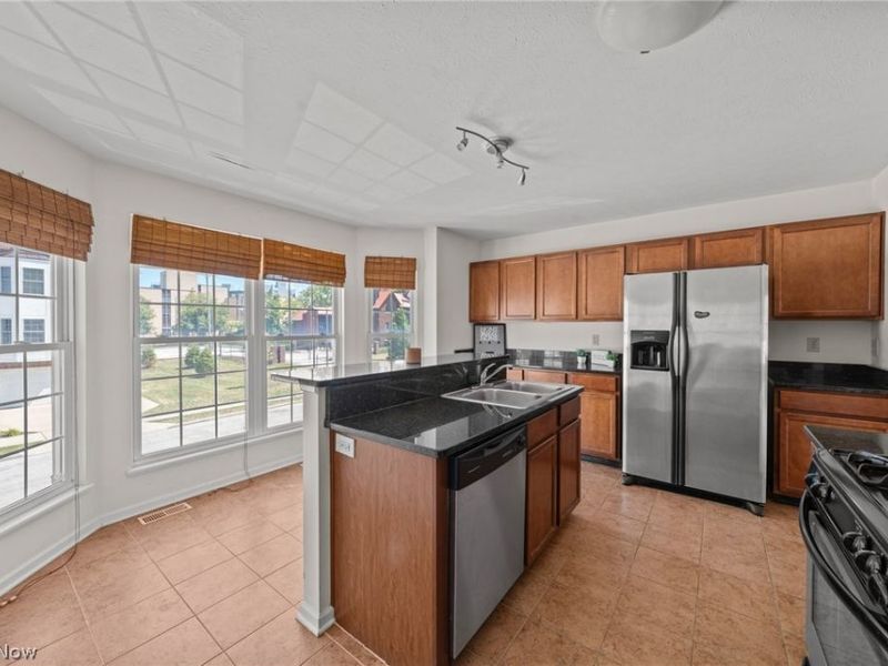1926 E 86th Street , Cleveland, OH 44106 Photo 8