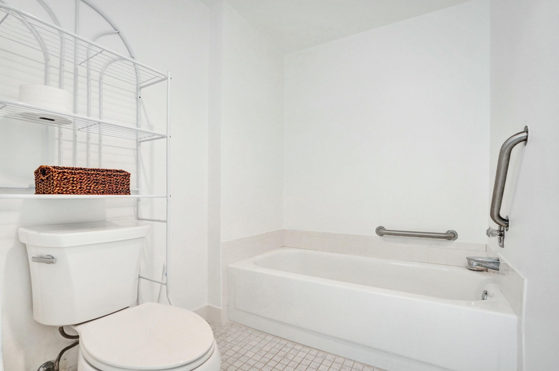 19 Stratford Drive E, Unit F, Boynton Beach, FL 33436 Photo
