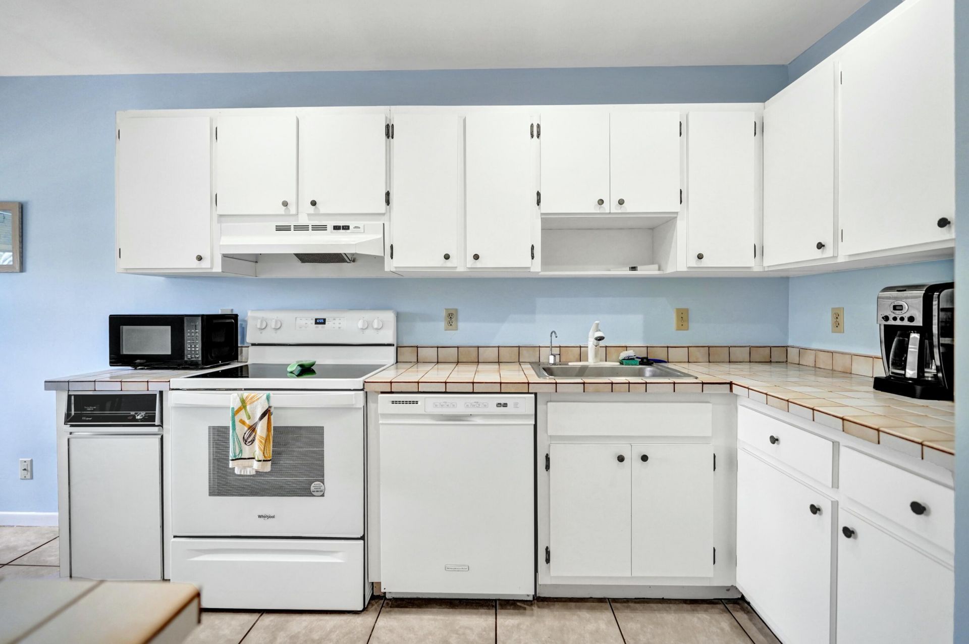 19 Stratford Drive E, Unit F, Boynton Beach, FL 33436 Photo