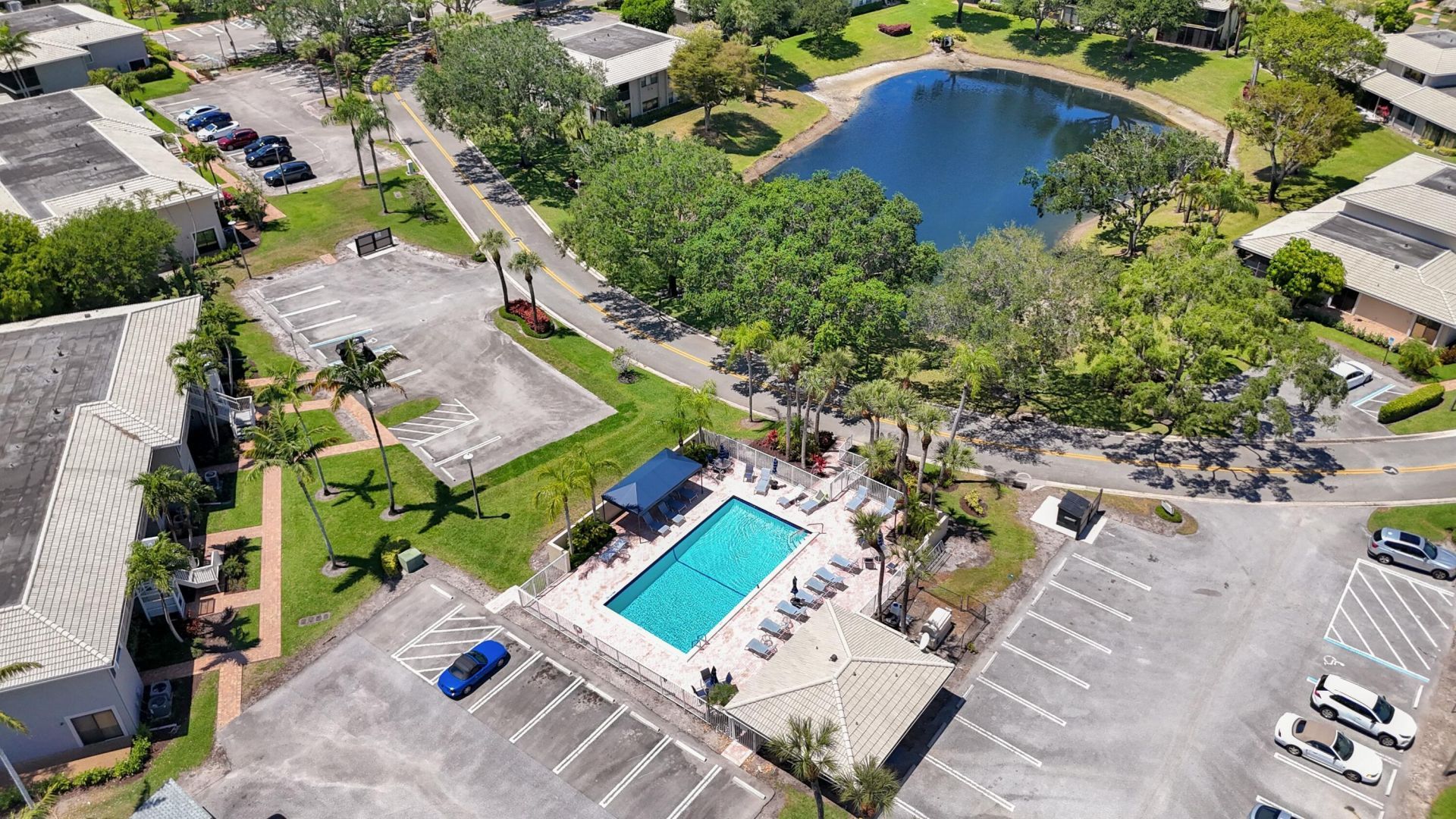 19 Stratford Drive E, Unit F, Boynton Beach, FL 33436 Photo