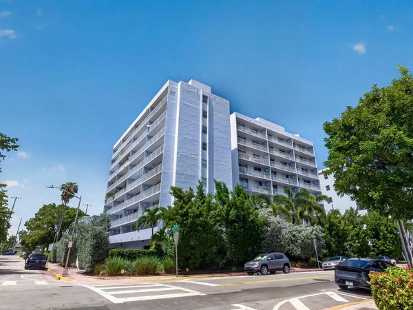 1045 10TH Street, Unit 301, Miami Beach, FL 33139