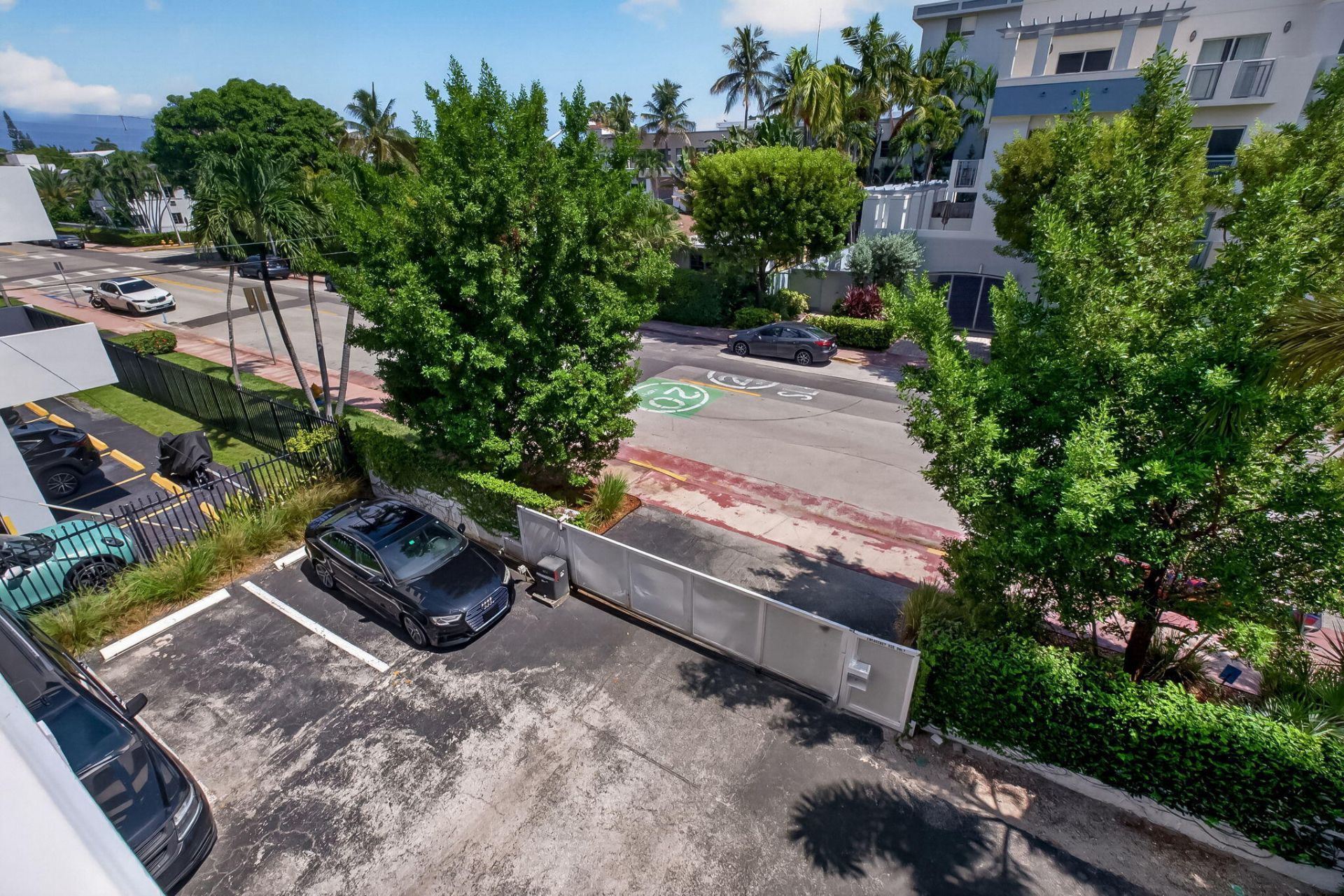 1045 10th Street, Unit 301, Miami Beach, FL 33139 Photo