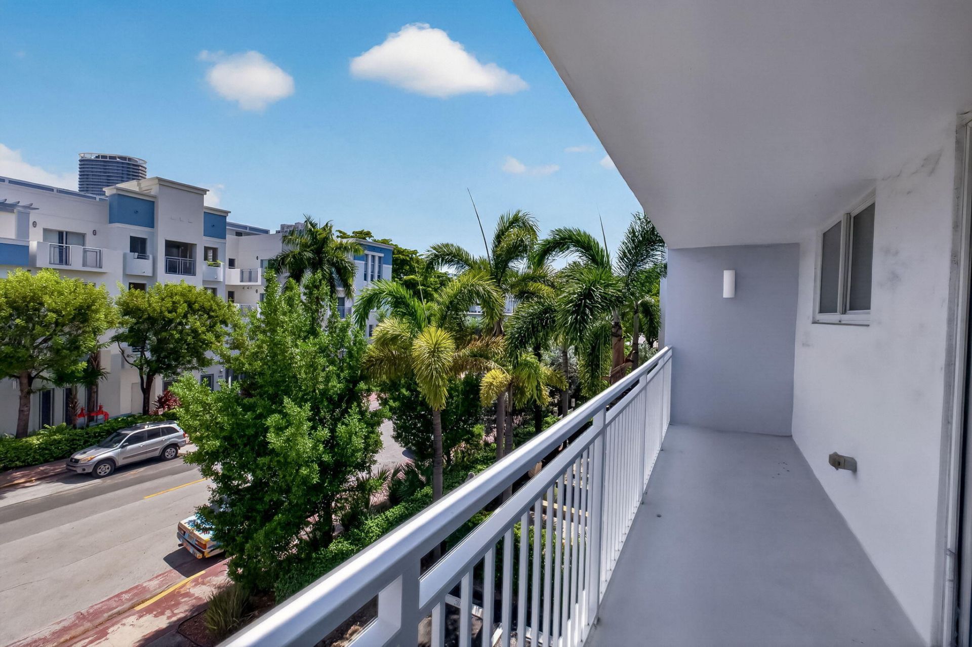1045 10th Street, Unit 301, Miami Beach, FL 33139 Photo