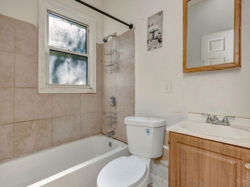 4922 Plainville Road, Cincinnati, OH 45227 Photo 10