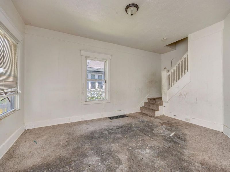 4922 Plainville Road, Cincinnati, OH 45227 Photo 3