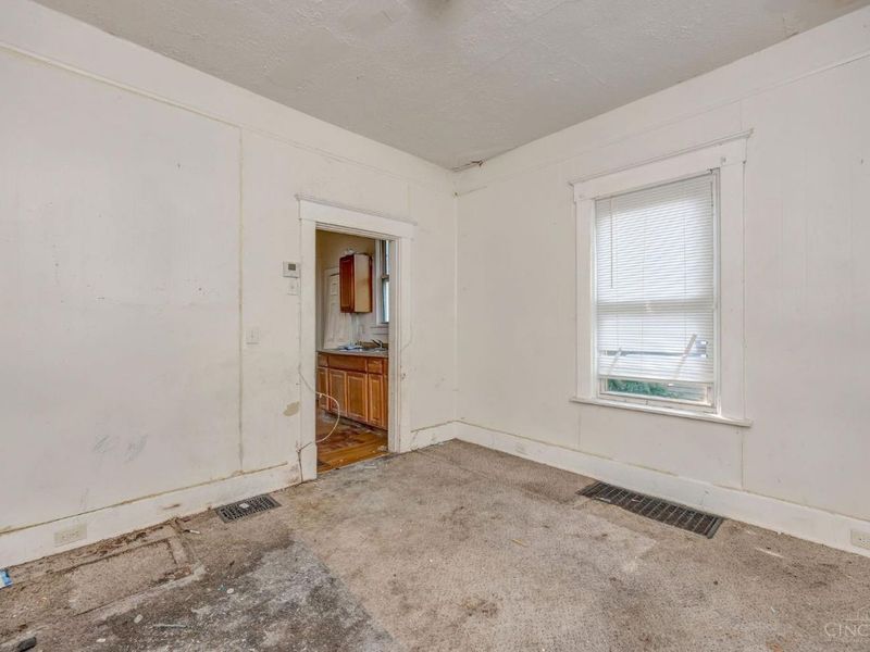 4922 Plainville Road, Cincinnati, OH 45227 Photo 5