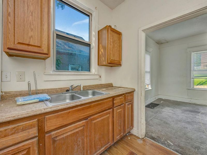 4922 Plainville Road, Cincinnati, OH 45227 Photo 7