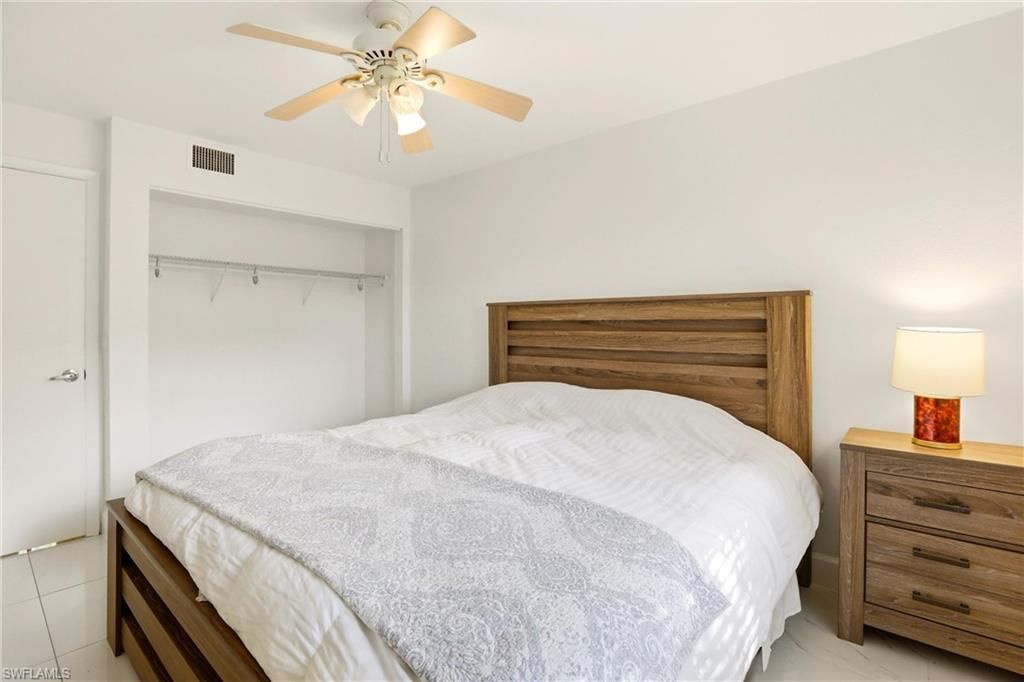 1450 Green Valley Cir, Unit 502, Naples, FL 34104 Photo